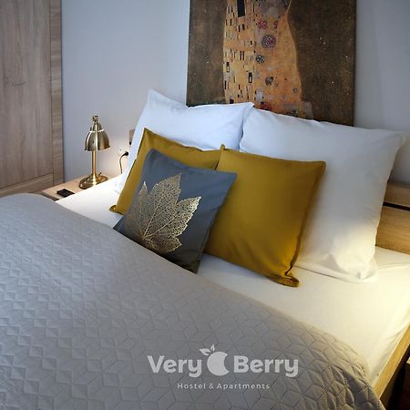 Przestronny Apartament Very Berry W Poznaniu Z Dwiema Sypialniami By Noclegi Renters Buitenkant foto