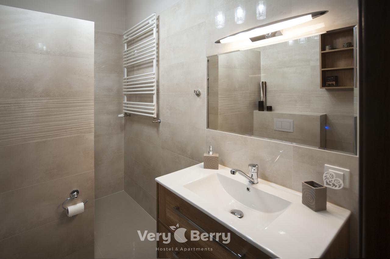 Przestronny Apartament Very Berry W Poznaniu Z Dwiema Sypialniami By Noclegi Renters Buitenkant foto