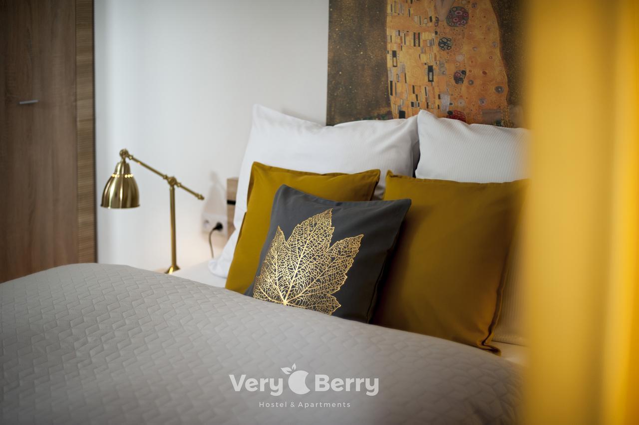 Przestronny Apartament Very Berry W Poznaniu Z Dwiema Sypialniami By Noclegi Renters Buitenkant foto